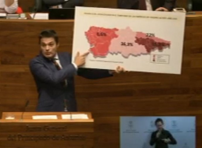 El diputado del PP, Pedro de Rueda, en el Pleno de la Junta.