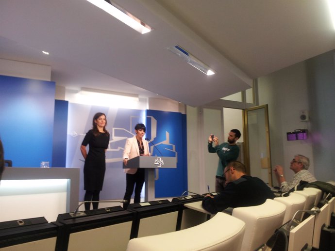 Maddalen Iriarte y Jasone Agirre han comparecido en la sala de prensa de la Cáma