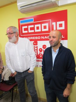El secretario general de CC.OO., Xosé Manuel Sánchez Aguión, con Luís Villares