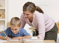 ANPE Galicia critica la postura "policial" de las Anpas con la "huelga de deberes" y el "uso político" de los escolares