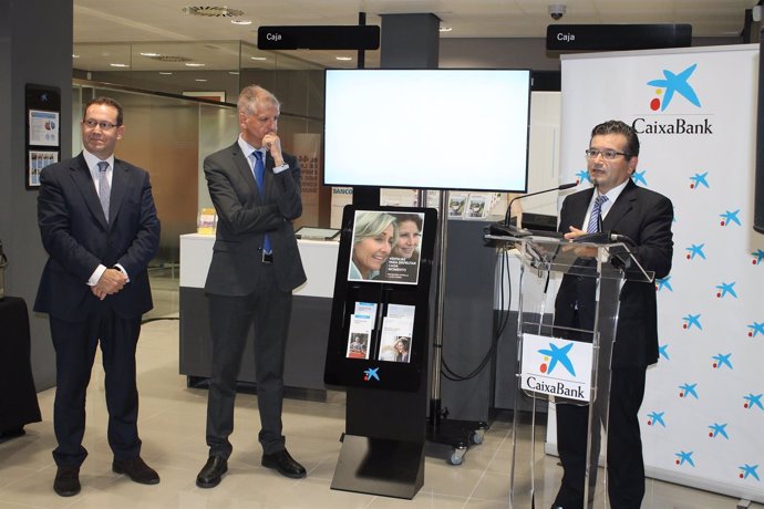 Ndp+Fotos: Caixabank Inaugura Una Oficina De Vanguardia Y Totalmente Digitalizad