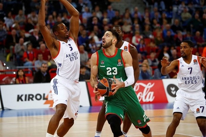 Shengelia Baskonia Anadolu Efes Euroliga