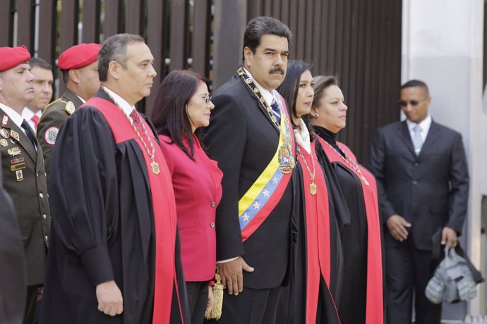 ¿Es Constitucional Que Maduro No Presente El Presupuesto 2017 Ante La Asamblea