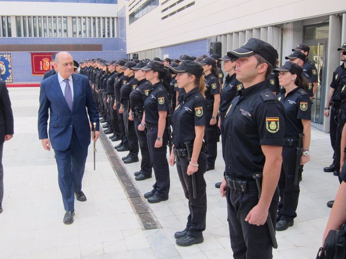 El ministro Jorge Fernández este lunes en Barcelona