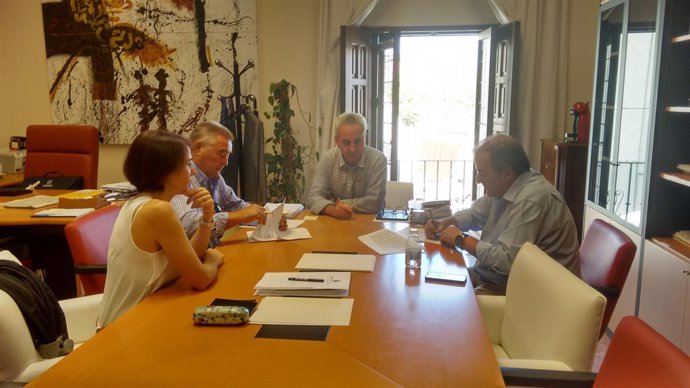 NOTA DE PRENSA Y FOTO Señalización Horizontal En Las Carreteras