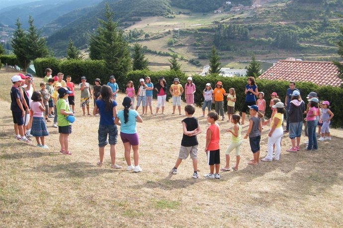 Niños en un campamento de verano