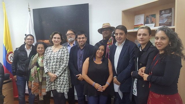 Ada Colau se reúne con políticos y entidades en Colombia