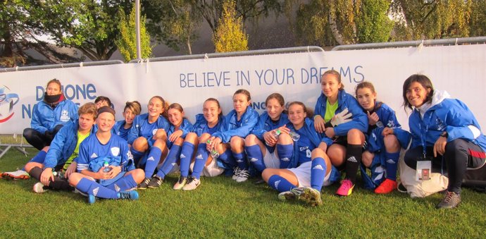 Italia niñas equipo femenino Danone Nations Cup