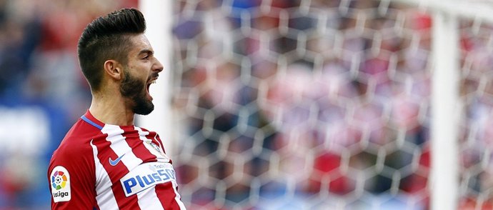 Carrasco celebra uno de sus goles ante el Granada