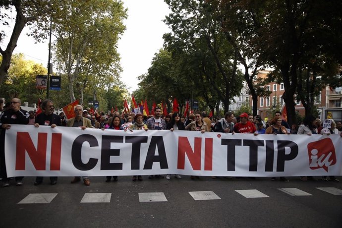 Manifestación en Madrid contra el TTIP y el CETA
