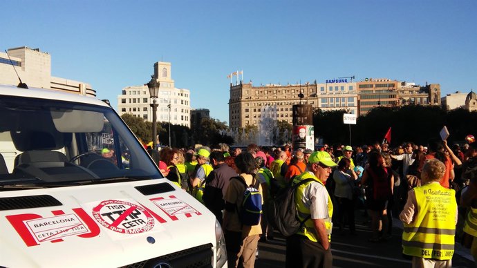 Manifestación contra el TTIP y el CETA en Barcelona