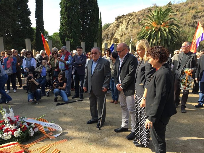 Homenaje a las víctimas del franquismo con la consellera Neus Munté