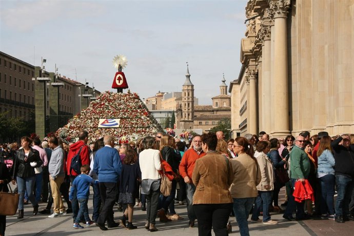 Más de 2,5 millones de personas disfrutan de las Fiestas del Pilar 2016.