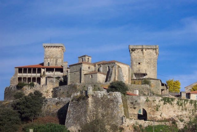 Castillo De Monterrei