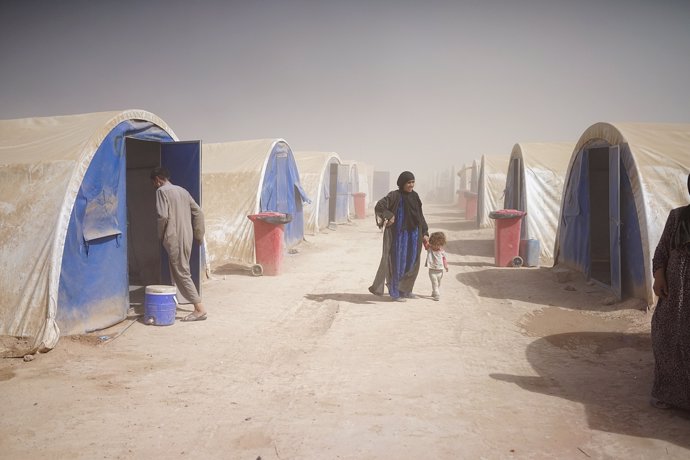 Campamento de desplazados cerca de Qayara, Irak