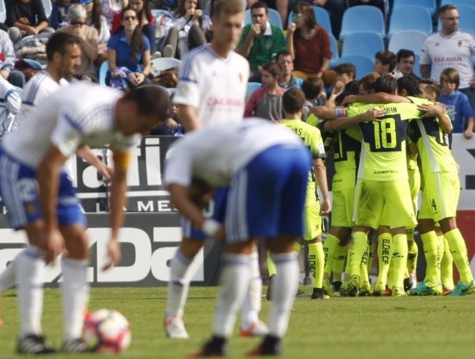 El Elche asalta La Romareda