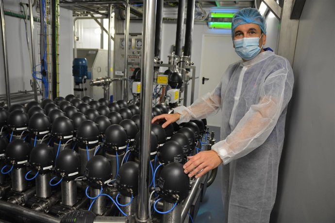 Una tesis de la UPCT duplica la vida útil de jarabes nutracéuticos