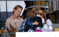 La infanta Elena muestra su lado más cariñoso con el hijo de Marta Ortega