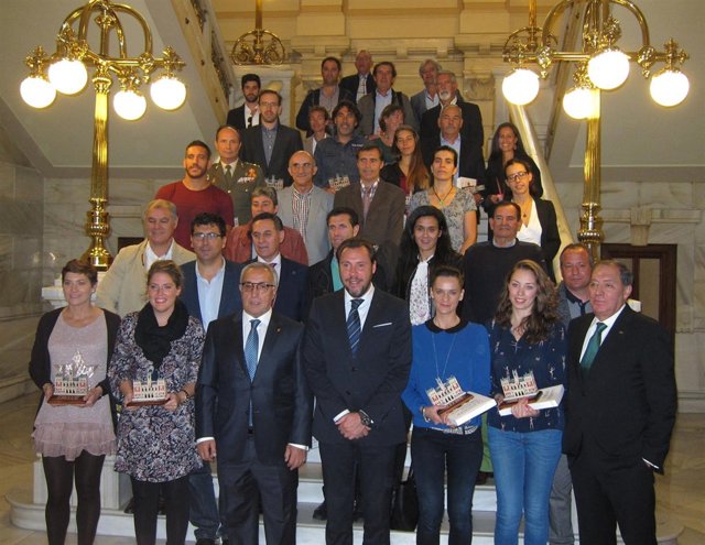 Foto con los olímpicos vallisoletanos que han asistido a la presentación
