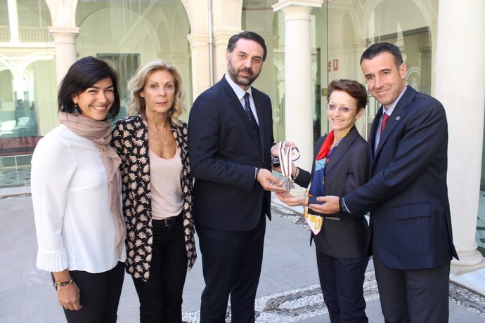 NOTA DE PRENSA Y FOTOGRAFÍAS. FERNÁNDEZ AFIRMA QUE EL MUNDIAL DE SIERRA NEVADA R