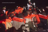 Trasladan a Italia a 241 migrantes rescatados en el Mediterráneo a bordo del 'Aquarius'