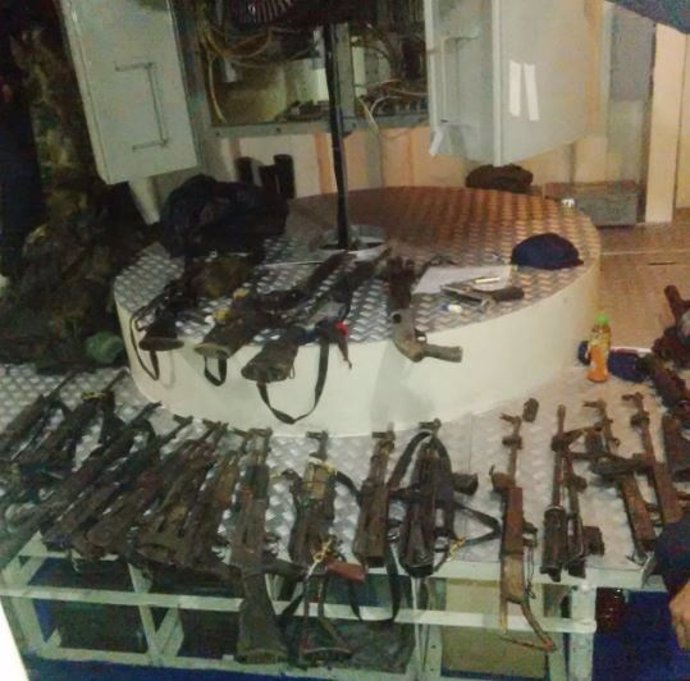 Entrega de armas de 24 integrantes del ELN