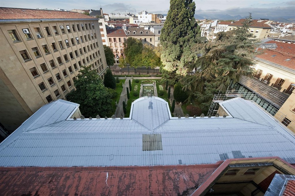 Obras de rehabilitación de la cubierta del antiguo Archivo General de