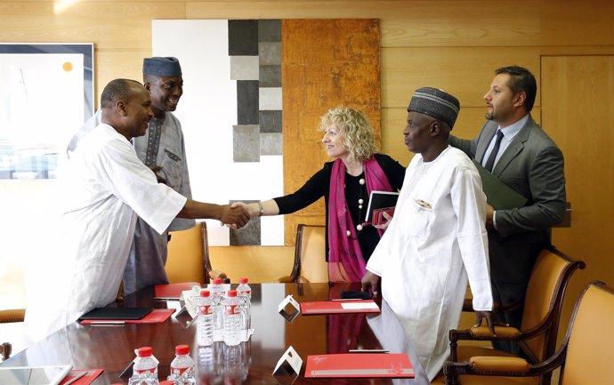 Díaz Tezanos se reúne con la delegación del estado nigeriano de Kano