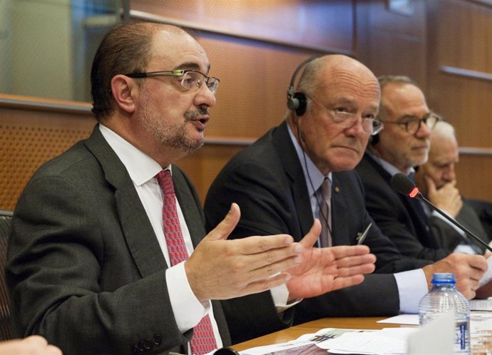 Impulso en Bruselas para la reapertura de la línea internacional del Canfranc