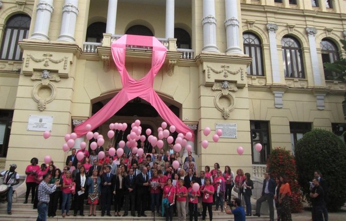 Málaga conmemora el Día Internacional del Cáncer de Mama