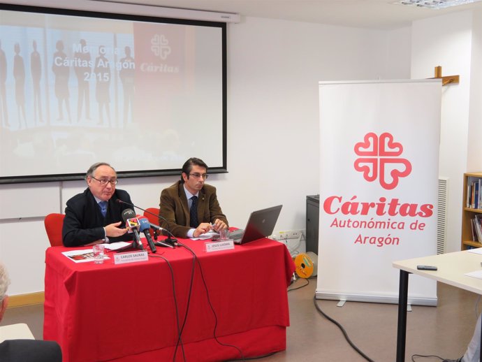 Carlos Sauras y Jesús Luesma, de Cáritas Aragón