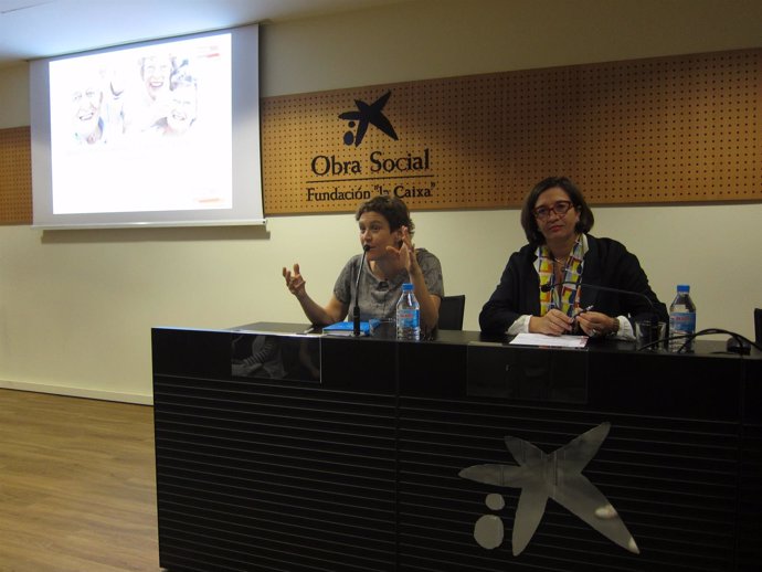 Cristina Segura e Isabel Martínez durante la presentación de la muestra