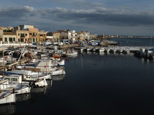 Imagen del club naútico del Molinar