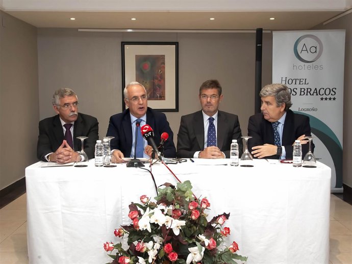 Autoridades presentes en la clausura de las jornadas