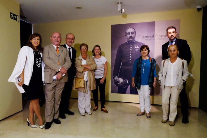 Inauguración de la exposición 'El general Picasso.Militar y dibujante'. 
