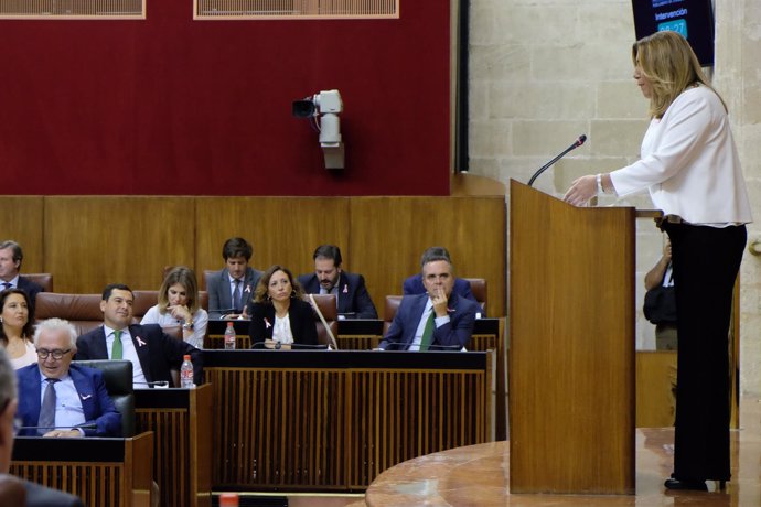 La presidenta de la Junta, Susana Díaz, en el Pleno del Parlamento