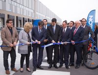 Decathlon inaugura en Barcelona un centro logístico de 40.000 m2