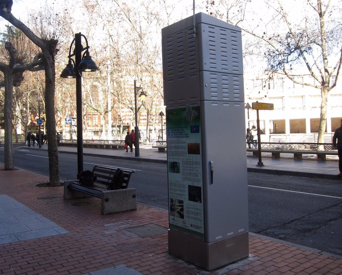 Estación del proyecto piloto de alumbrado en Avenida de la Paz