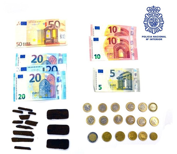 Material intervenido a un menor en Huelva