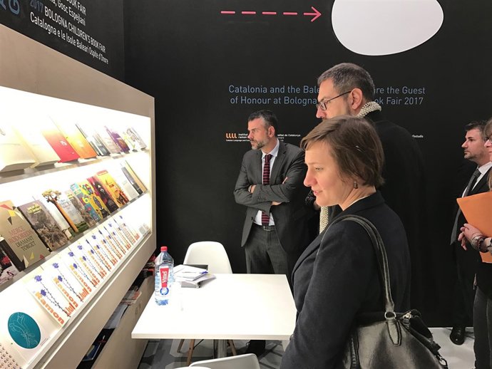 El conseller Santi Vila en la Feria del Libro de Frankfurt 