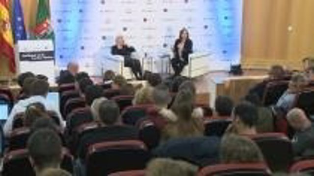 Manuela Carmena y Pepa Bueno participan en una charla en la UAM