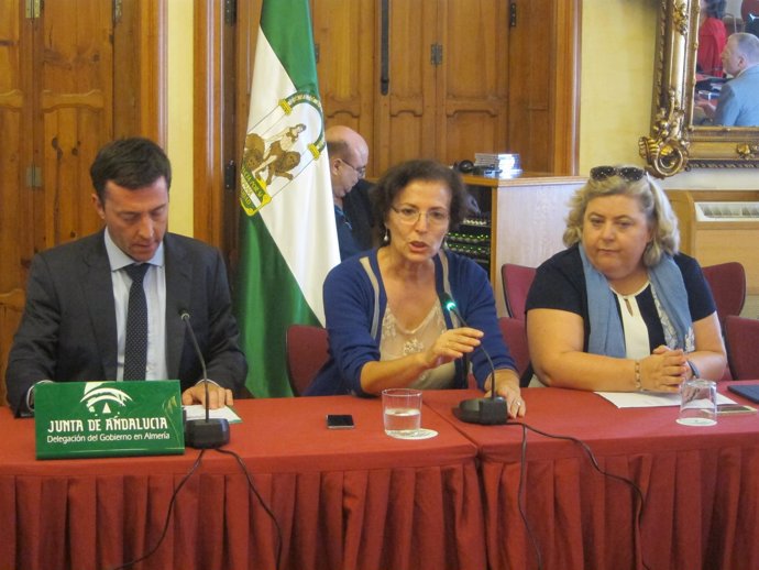 Reunión de la delegación de eurodiputados socialistas en Almería