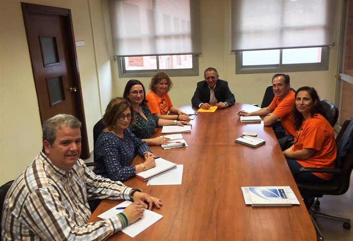 Reunión entre Educación, Ayuntamiento de  Alaquàs y representantes del Cremona