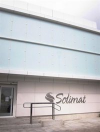 El hospital laboral de Solimat en Toledo presenta una nueva imagen exterior