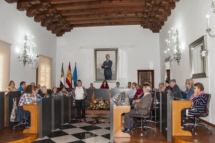 Pleno de Mayores en la Diputación de Cáceres