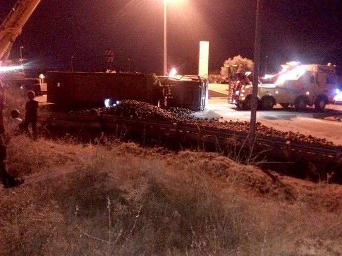 Camión volcado en Boecillo