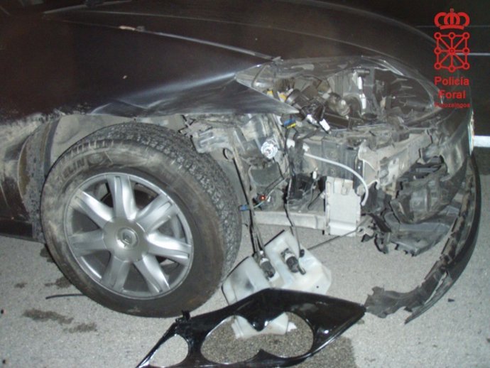 Estado de un vehículo tras atropellar a un jabalí   