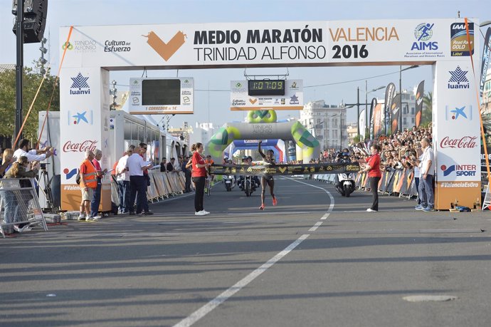 Peres Jepchirchir Medio Maratón Valencia Trinidad Alfonso