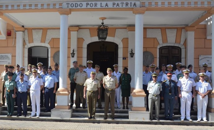 Reunión del curso de Estado Mayor en Melilla