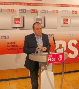 El Secretario De Organización Del Pscyl, Pedro José Muñoz